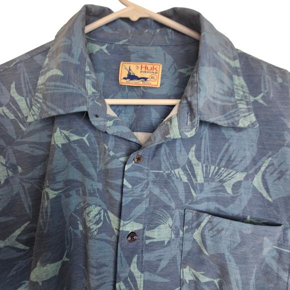Huk Fishing Mens All Over Print Fish Shirt Outdoor Size XL Stretch Performance - Picture 2 of 8